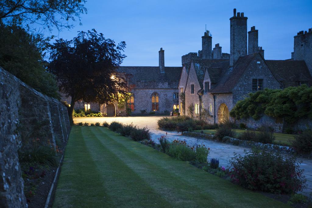 Lympne Castle Cottages Hythe  Eksteriør billede